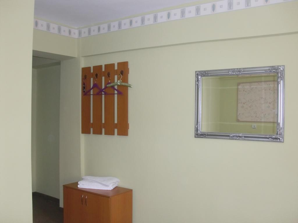 Hotel Santana-Neoklinik Moneasa Quarto foto